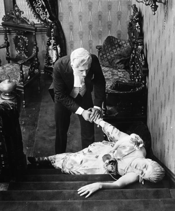 fw-silent-film-still-fainting-granger