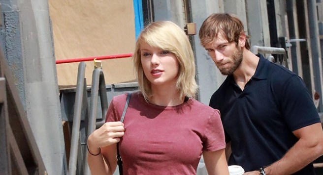 taylor-swift-creepy-guy-photoshop-battle-original2